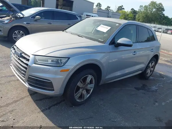 WA1ANAFY2J2000459 2018 AUDI Q5 - Image 2