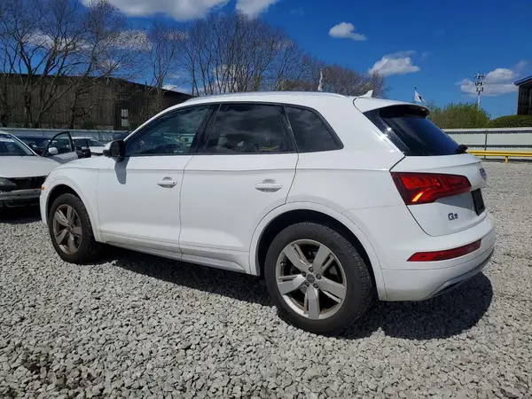 WA1ANAFY2J2008559 2018 AUDI Q5 - Image 2