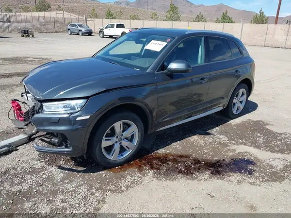 WA1ANAFY2J2011963 2018 AUDI Q5 - Image 2
