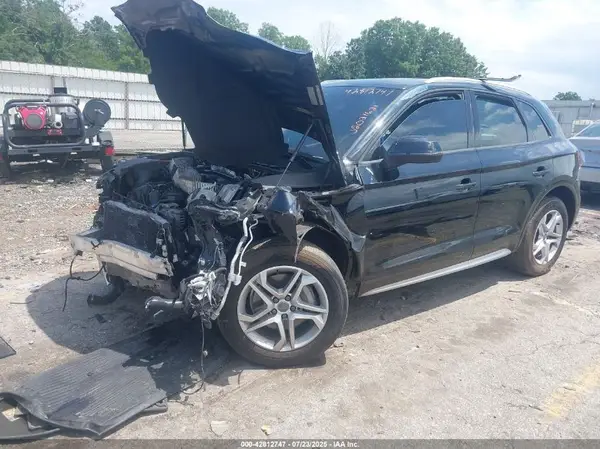 WA1ANAFY2J2021621 2018 AUDI Q5 - Image 2