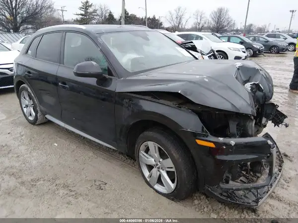 WA1ANAFY2J2023840 2018 AUDI Q5 - Image 1