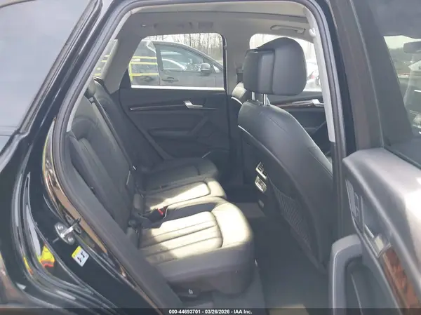 WA1ANAFY2J2026558 2018 AUDI Q5 - Image 8