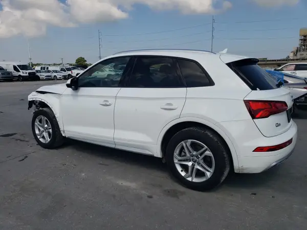 WA1ANAFY2J2038211 2018 AUDI Q5 - Image 2