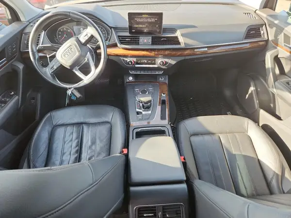WA1ANAFY2J2052707 2018 AUDI Q5 - Image 8