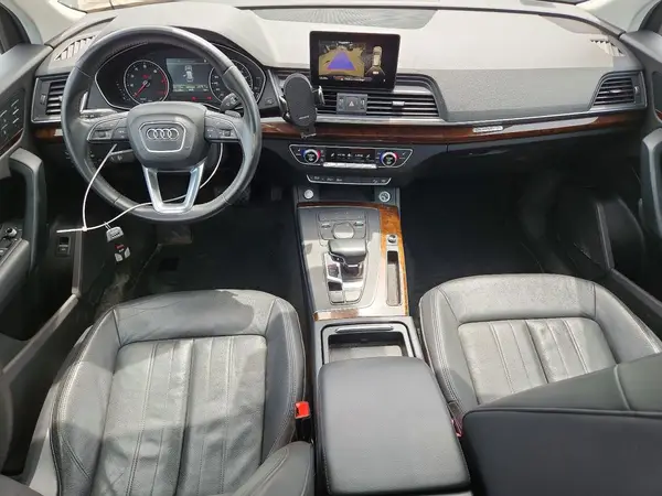 WA1ANAFY2J2065070 2018 AUDI Q5 - Image 8