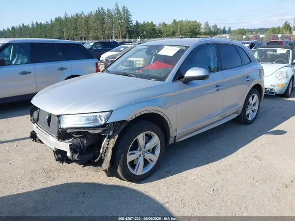 WA1ANAFY2J2085464 2018 AUDI Q5 - Image 2