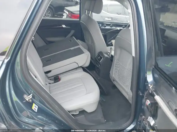 WA1ANAFY2J2094830 2018 AUDI Q5 - Image 8