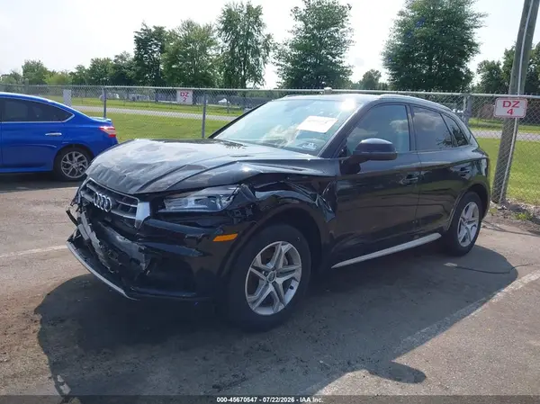 WA1ANAFY2J2108967 2018 AUDI Q5 - Image 2