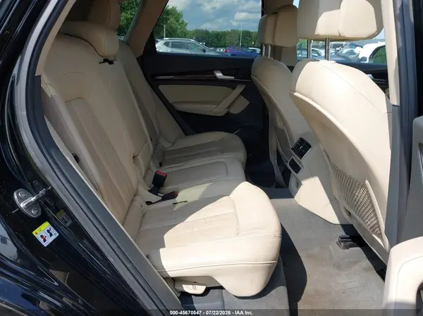WA1ANAFY2J2108967 2018 AUDI Q5 - Image 8