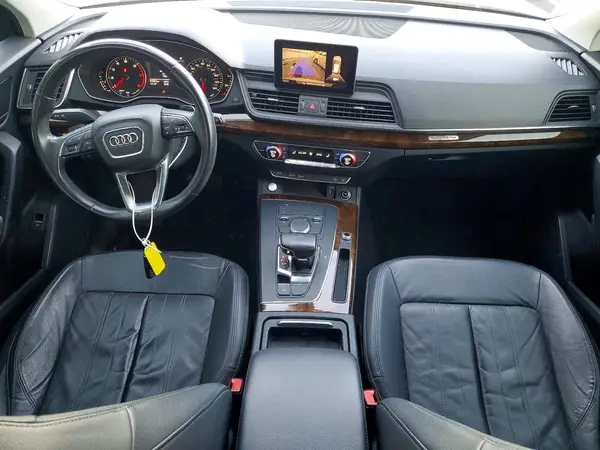 WA1ANAFY2J2112310 2018 AUDI Q5 - Image 8