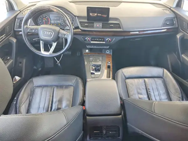 WA1ANAFY2J2119628 2018 AUDI Q5 - Image 8