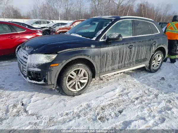 WA1ANAFY2J2127972 2018 AUDI Q5 - Image 2
