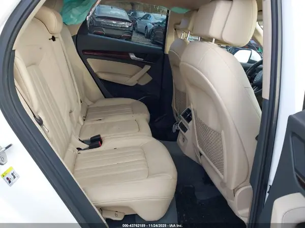 WA1ANAFY2J2128250 2018 AUDI Q5 - Image 8