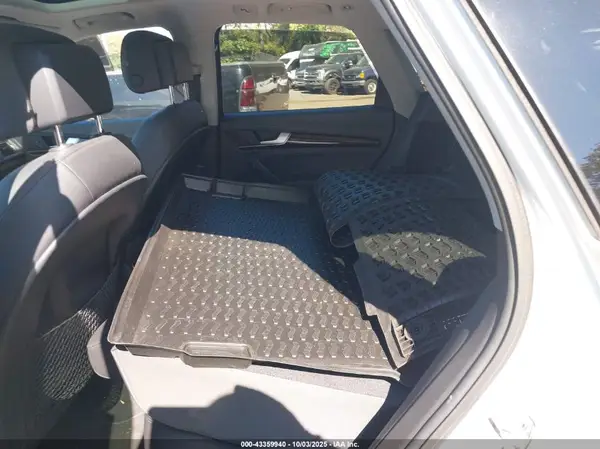 WA1ANAFY2J2129494 2018 AUDI Q5 - Image 8