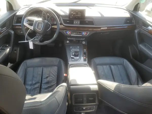 WA1ANAFY2J2137014 2018 AUDI Q5 - Image 8