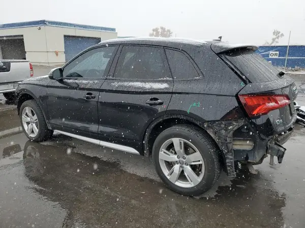 WA1ANAFY2J2147641 2018 AUDI Q5 - Image 2