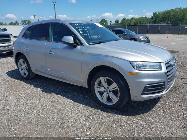 WA1ANAFY2J2193406 2018 AUDI Q5 - Image 1