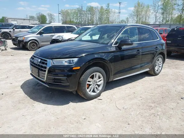 WA1ANAFY2J2204484 2018 AUDI Q5 - Image 2