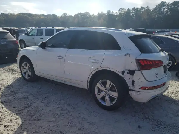 WA1ANAFY2J2208826 2018 AUDI Q5 - Image 2