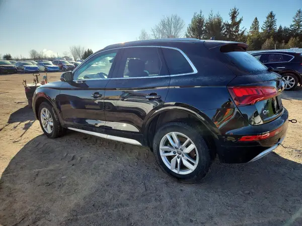 WA1ANAFY2J2217946 2018 AUDI Q5 - Image 2