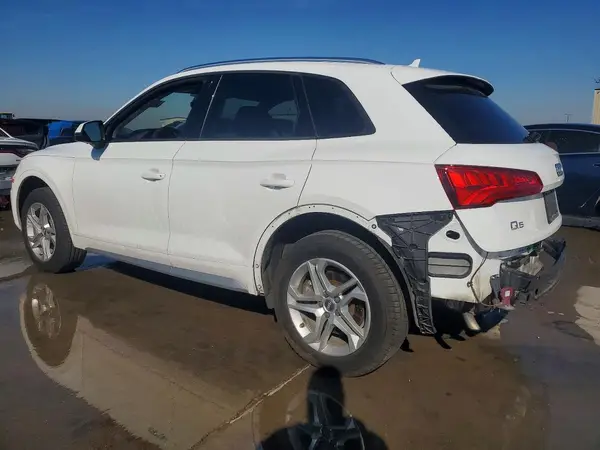 WA1ANAFY2J2218059 2018 AUDI Q5 - Image 2