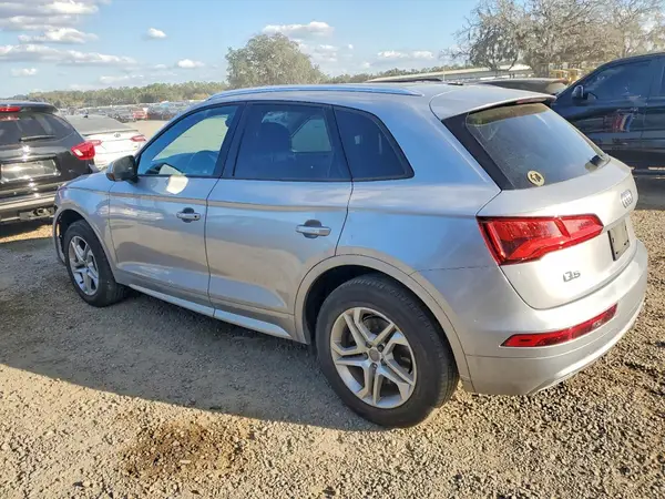 WA1ANAFY2J2249313 2018 AUDI Q5 - Image 2