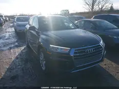 WA1ANAFY2K2030563 2019 AUDI Q5