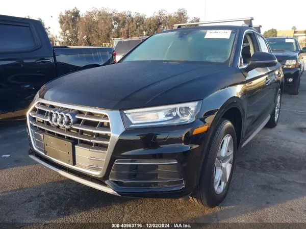 WA1ANAFY2K2038811 2019 AUDI Q5 - Image 2