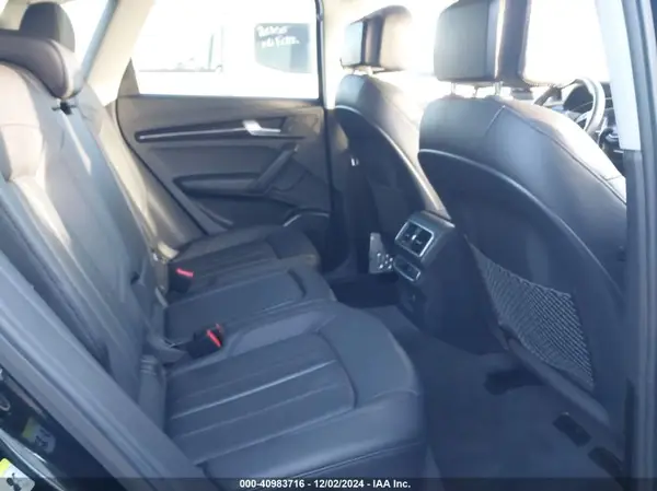 WA1ANAFY2K2038811 2019 AUDI Q5 - Image 8