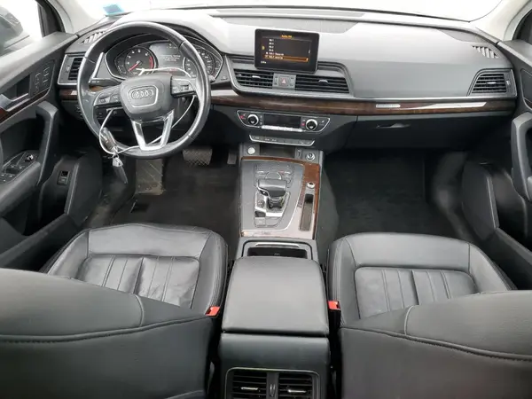 WA1ANAFY2K2042258 2019 AUDI Q5 - Image 8