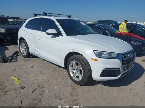 WA1ANAFY2K2044754 2019 AUDI Q5 - Image 1