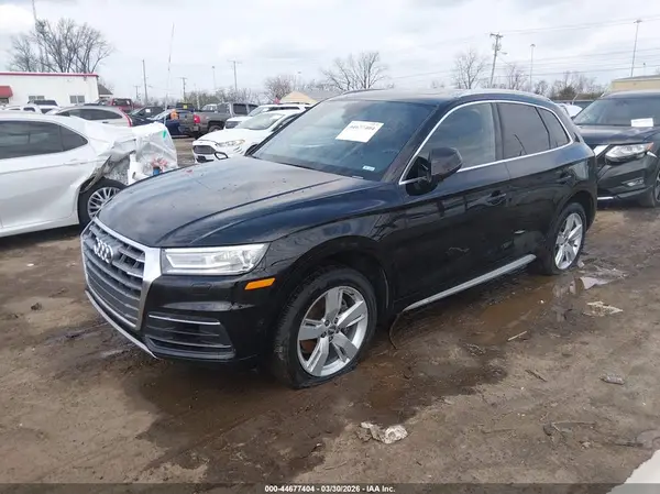 WA1ANAFY2K2088205 2019 AUDI Q5 - Image 2