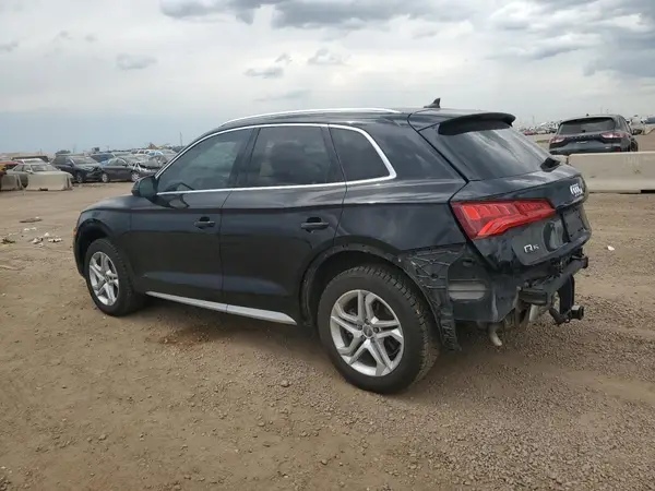 WA1ANAFY2K2090245 2019 AUDI Q5 - Image 2