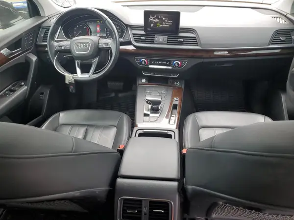 WA1ANAFY2K2090245 2019 AUDI Q5 - Image 8