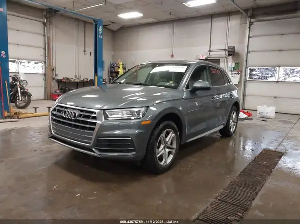 WA1ANAFY2K2096062 2019 AUDI Q5 - Image 2