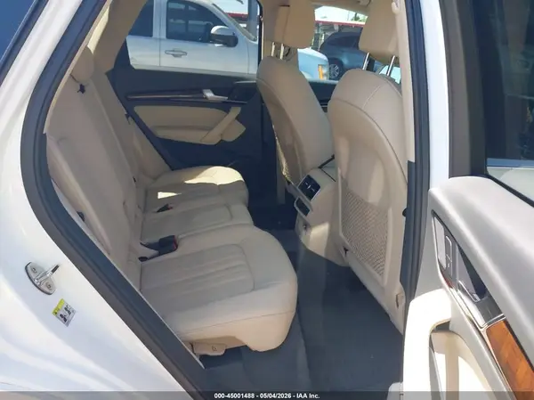 WA1ANAFY2K2100787 2019 AUDI Q5 - Image 8