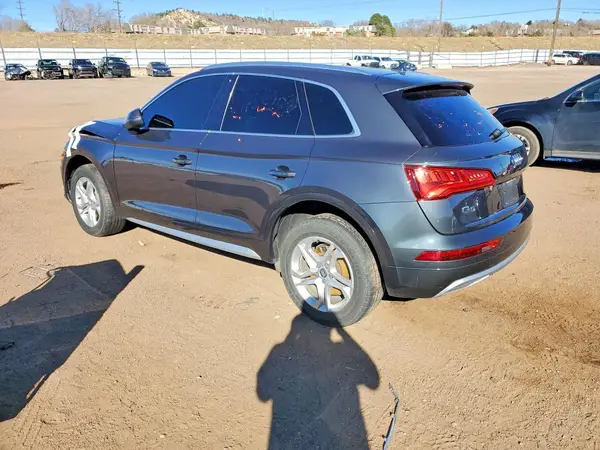WA1ANAFY2K2101048 2019 AUDI Q5 - Image 2