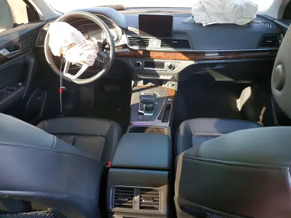WA1ANAFY2K2101048 2019 AUDI Q5 - Image 8