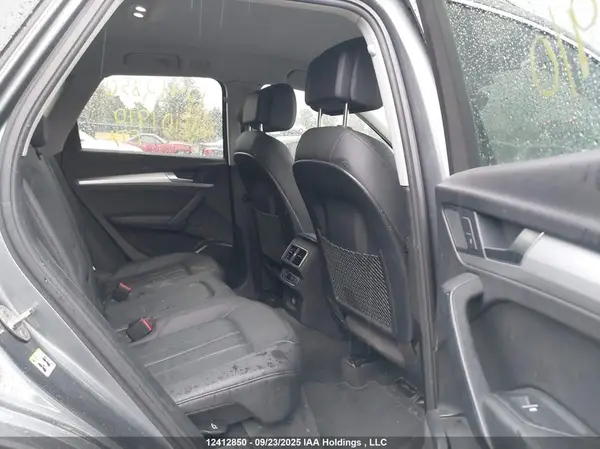 WA1ANAFY2K2101910 2019 AUDI Q5 - Image 8