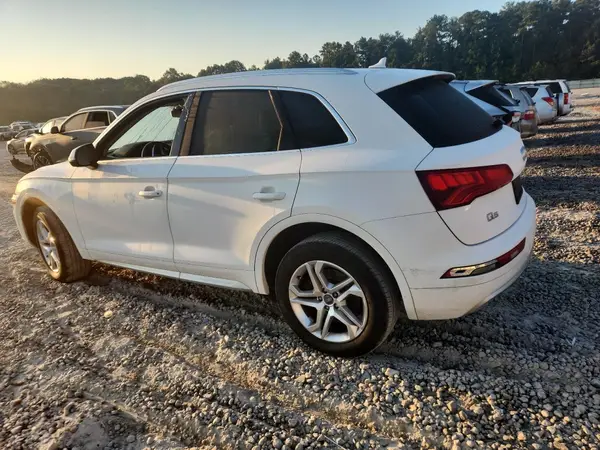WA1ANAFY2K2110381 2019 AUDI Q5 - Image 2