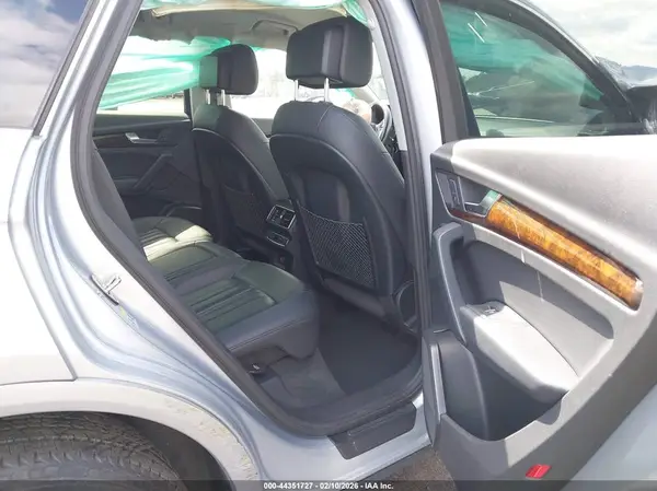 WA1ANAFY2K2115385 2019 AUDI Q5 - Image 8