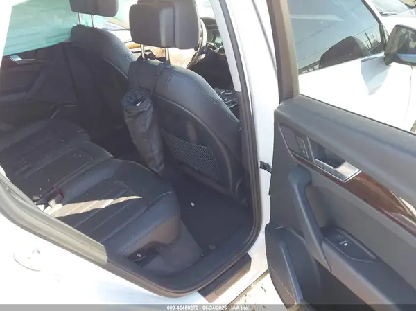 WA1ANAFY2K2118402 2019 AUDI Q5 - Image 8