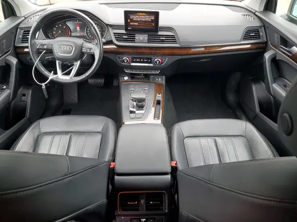 WA1ANAFY2K2124975 2019 AUDI Q5 - Image 8