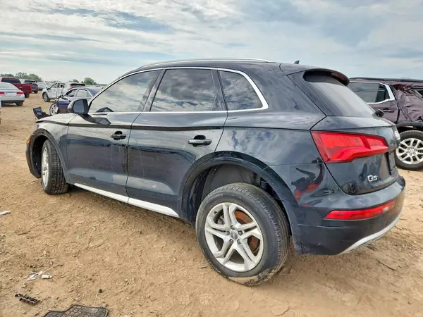 WA1ANAFY2K2128671 2019 AUDI Q5 - Image 2