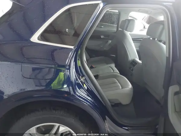 WA1ANAFY2K2136009 2019 AUDI Q5 - Image 8
