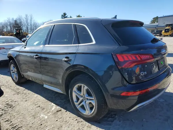 WA1ANAFY2K2140271 2019 AUDI Q5 - Image 2