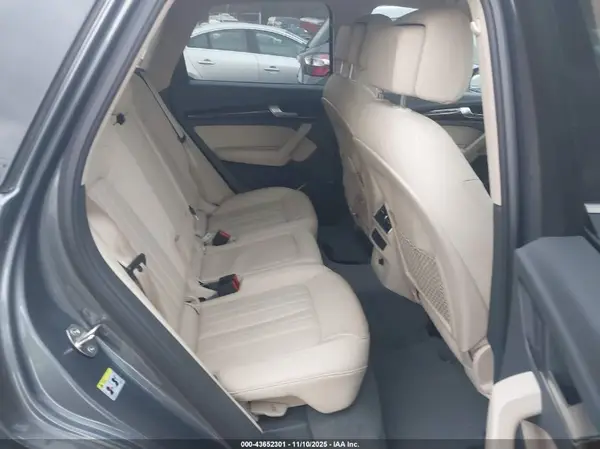 WA1ANAFY2K2142408 2019 AUDI Q5 - Image 8