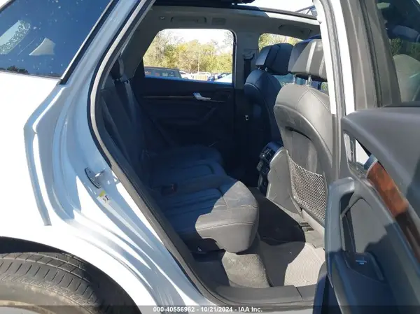 WA1ANAFY2L2013120 2020 AUDI Q5 - Image 8