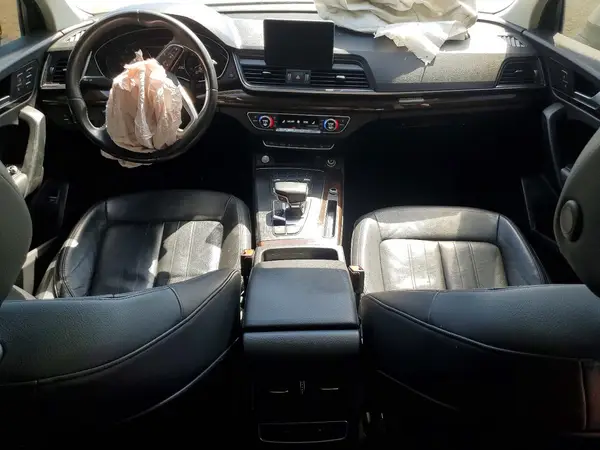 WA1ANAFY2L2041807 2020 AUDI Q5 - Image 8