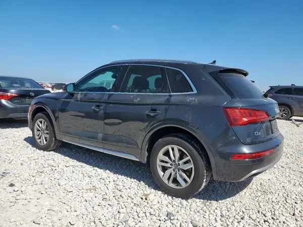 WA1ANAFY2L2057070 2020 AUDI Q5 - Image 2